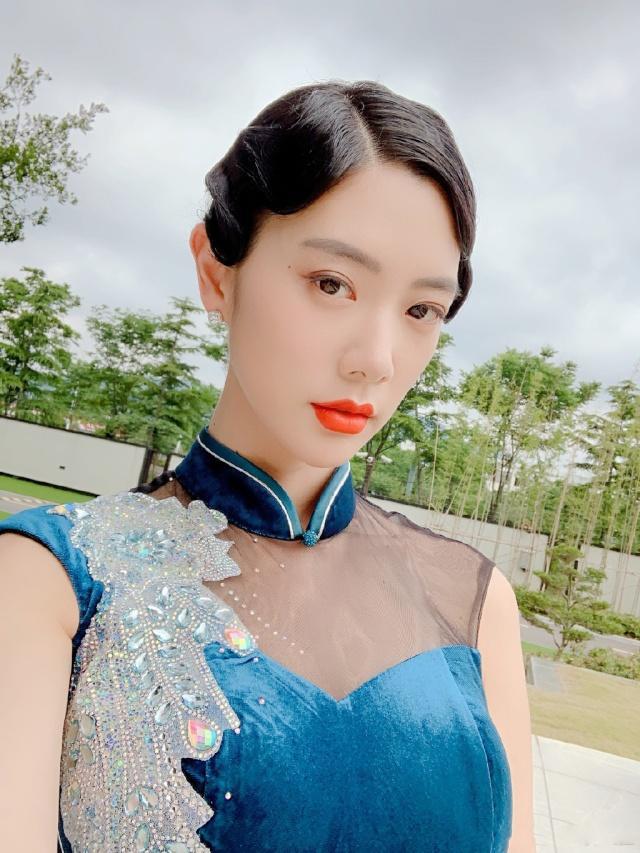 222间房主播跳舞 暗夜探戈